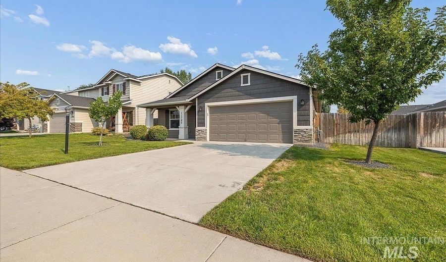 11742 Wilmington St, Caldwell, ID 83605 - 3 Beds, 2 Bath