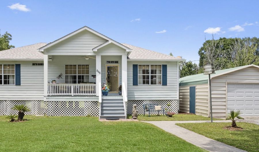 866 Washington St, Bay St. Louis, MS 39520 - 3 Beds, 2 Bath