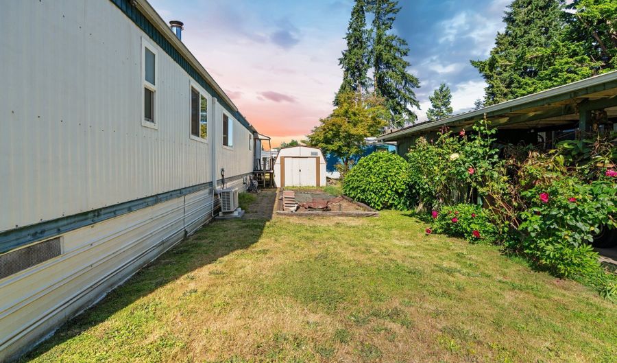 7080 THURSTON Rd 2, Springfield, OR 97478 - 2 Beds, 2 Bath