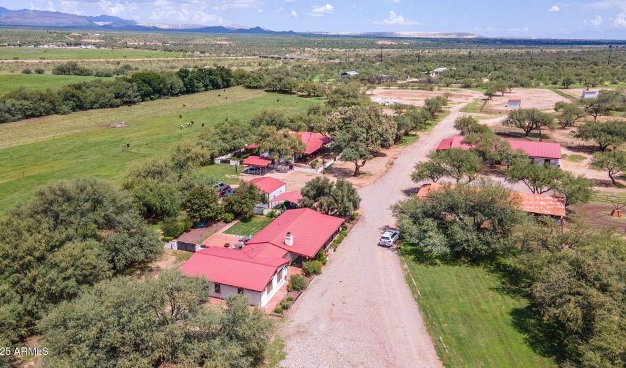 3155 W Elephant Head Rd, Amado, AZ 85645 - 3 Beds, 3 Bath