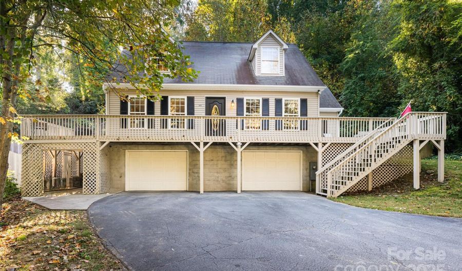 315 Glenn Bridge Rd, Arden, NC 28704 - 3 Beds, 3 Bath