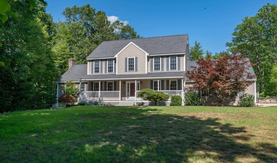 26 Ben Farnsworth Rd, Brookline, NH 03033 - 4 Beds, 3 Bath