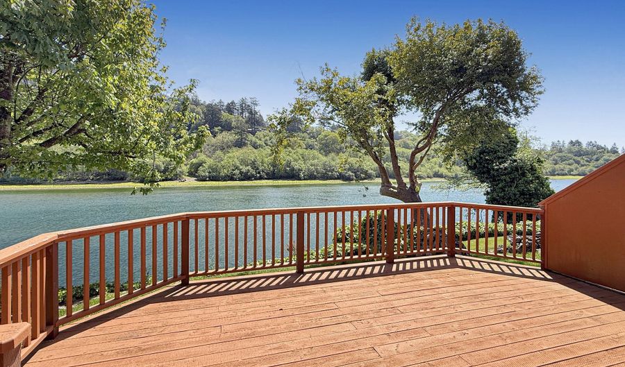 97748 N BANK CHETCO RIVER Rd #25, Brookings, OR 97415 - 2 Beds, 1 Bath