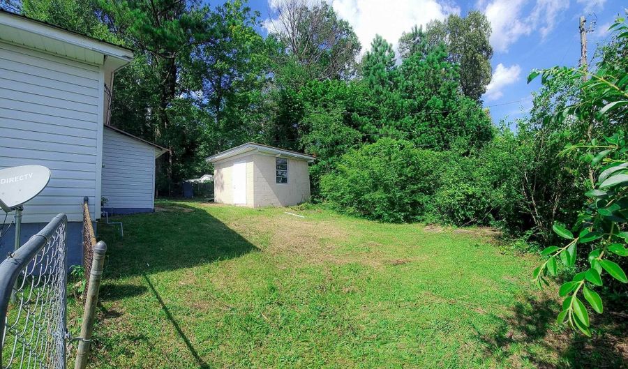 505 E 19TH St, Anniston, AL 36207 - 3 Beds, 2 Bath