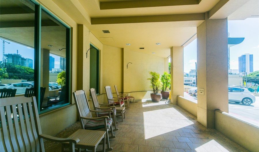 1314 Kalakaua Ave 508, Honolulu, HI 96826 - 2 Beds, 1 Bath