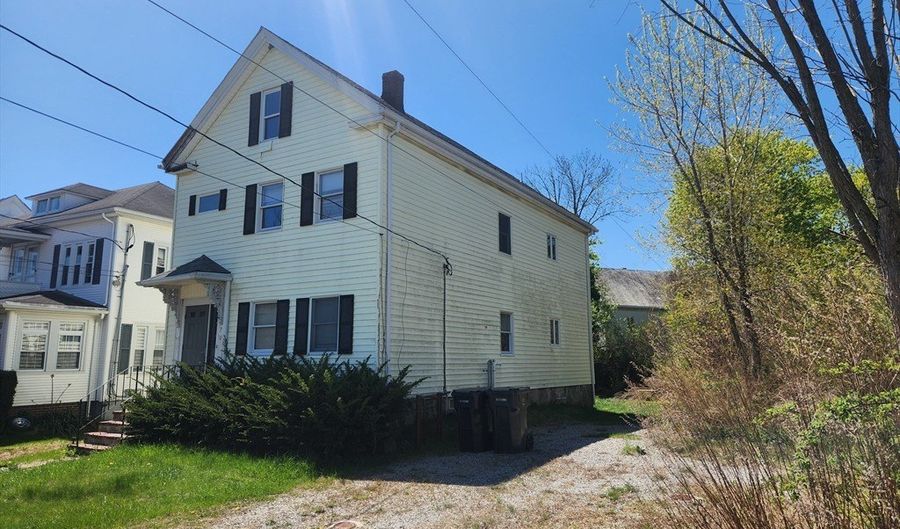 7 E Main St, Avon, MA 02322 - 4 Beds, 2 Bath