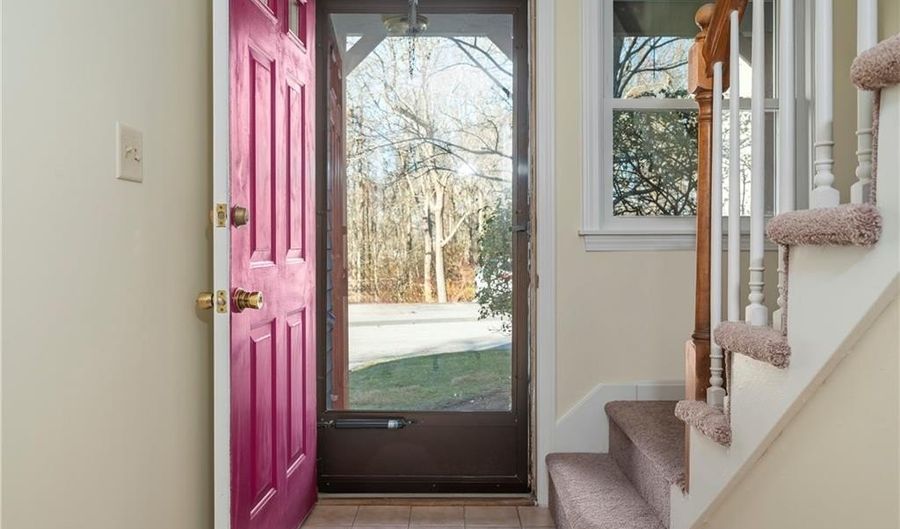 200 Heroux Blvd 606, Cumberland, RI 02864 - 2 Beds, 2 Bath