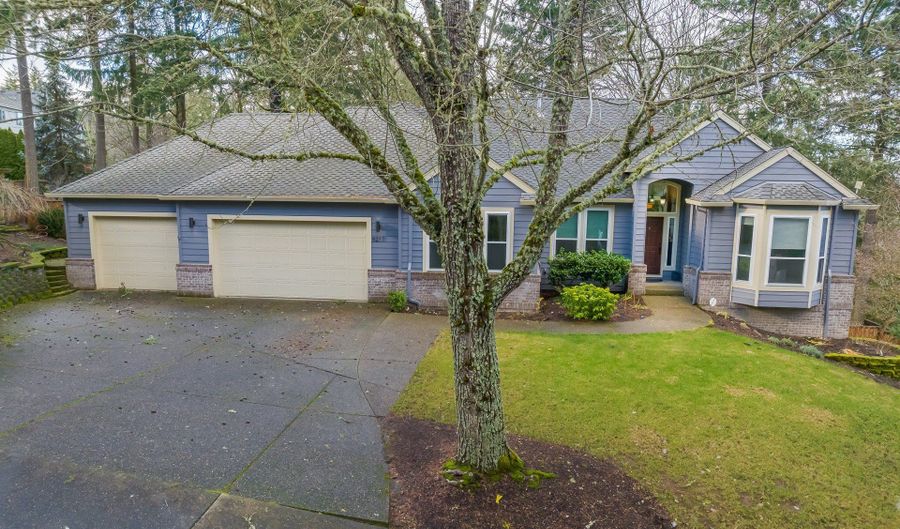 8217 SW LIZ Pl, Beaverton, OR 97007 - 6 Beds, 4 Bath