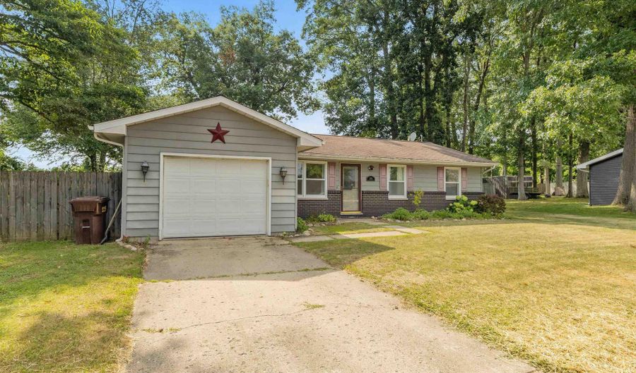 701 Shawnee Dr, Angola, IN 46703 - 3 Beds, 2 Bath