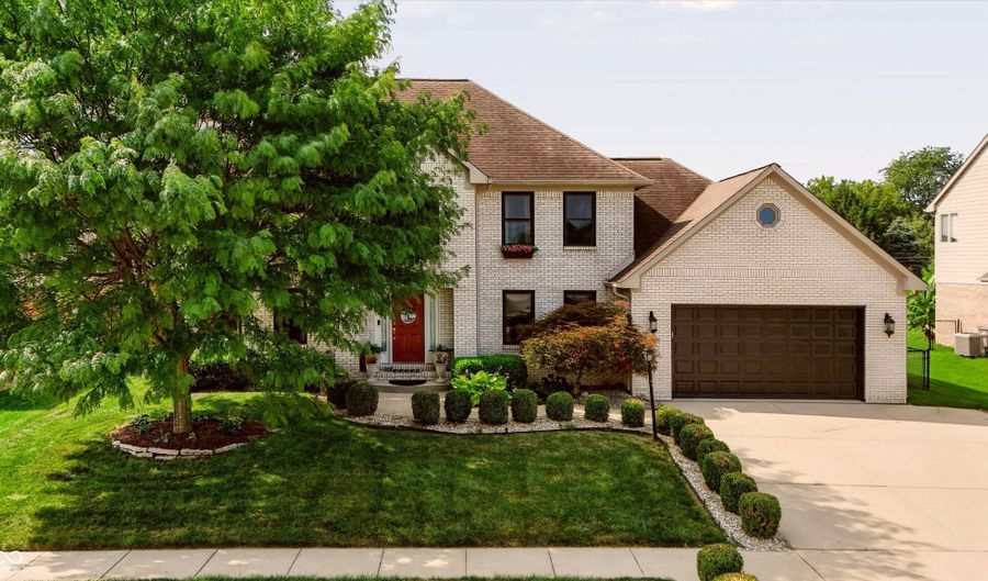1555 Connemara Rd, Indianapolis, IN 46217 - 4 Beds, 3 Bath