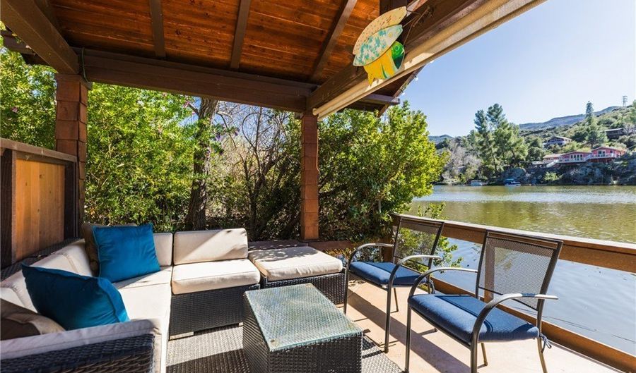 2106 Lakeshore Dr, Agoura Hills, CA 91301 - 4 Beds, 3 Bath