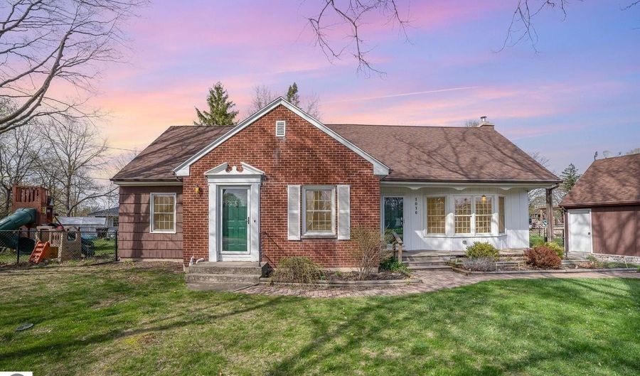 1016 Argyle Ct, Alma, MI 48801 - 4 Beds, 2 Bath