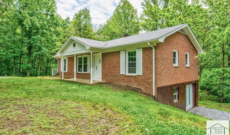 66 Adrian St, Bassett, VA 24055 - 3 Beds, 3 Bath