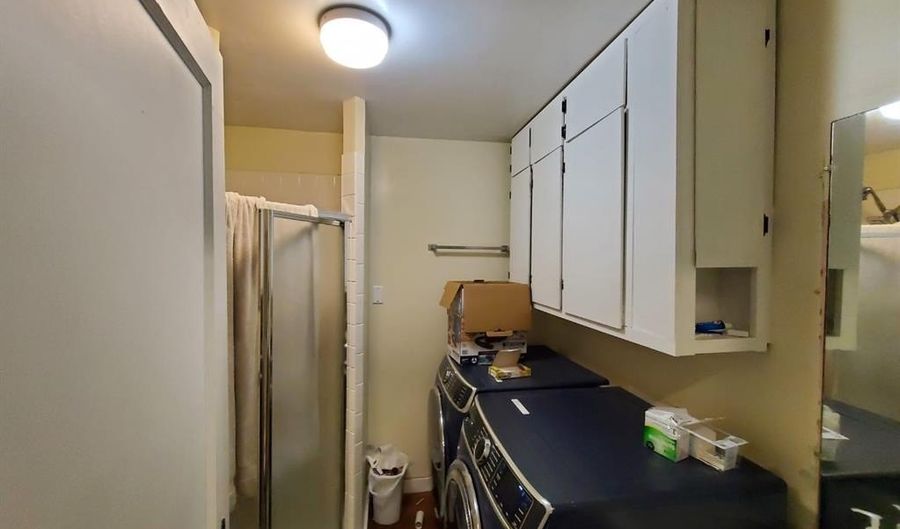649 A St, Arapaho, OK 73620 - 4 Beds, 2 Bath