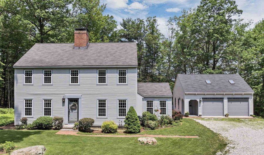 69 King Rd, Bedford, NH 03110 - 3 Beds, 4 Bath
