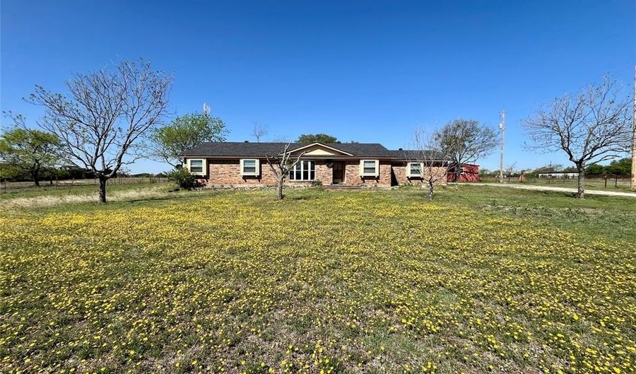 377 County Road 3244, Hico, TX 76457 - 3 Beds, 2 Bath