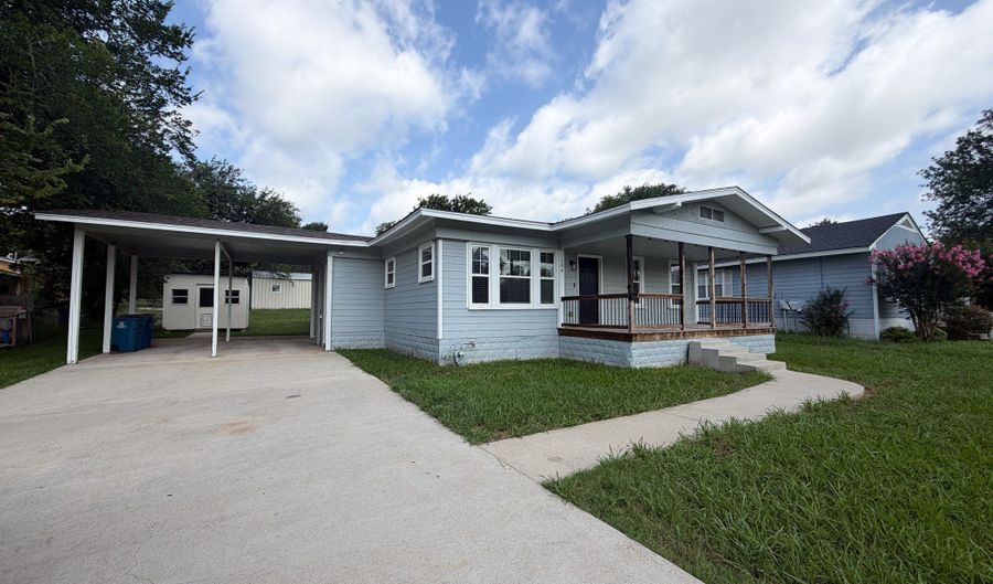 104 Sunset Cir, Alvarado, TX 76009 - 4 Beds, 2 Bath