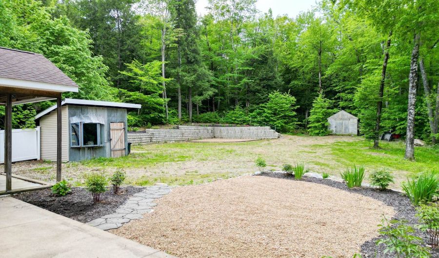 244 Rolling Ridge Rd, Bartlett, NH 03812 - 4 Beds, 5 Bath