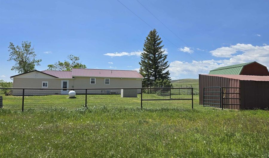 30 Pioneer Rd, Buffalo, WY 82834 - 3 Beds, 1 Bath