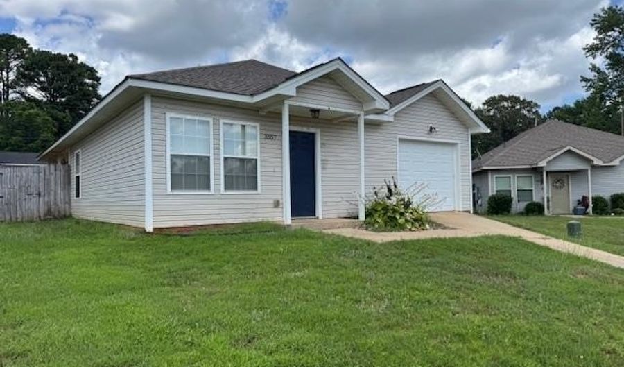 3557 Terrace Hill Ct, Benton, AR 72015 - 3 Beds, 2 Bath