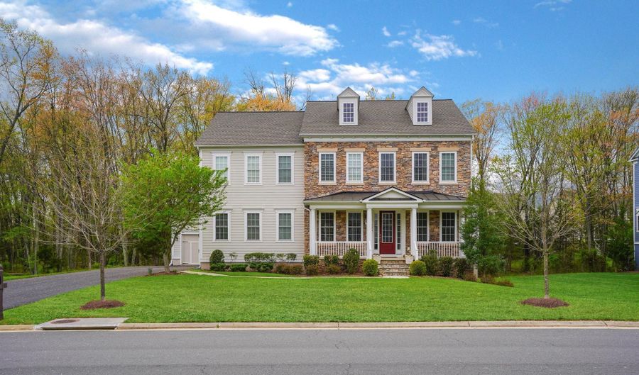 41209 SPECKLED WREN Ct, Aldie, VA 20105 - 6 Beds, 6 Bath