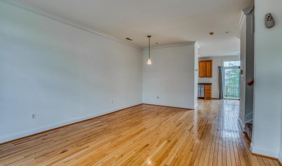 855 RAMSAY St, Baltimore, MD 21230 - 4 Beds, 3 Bath