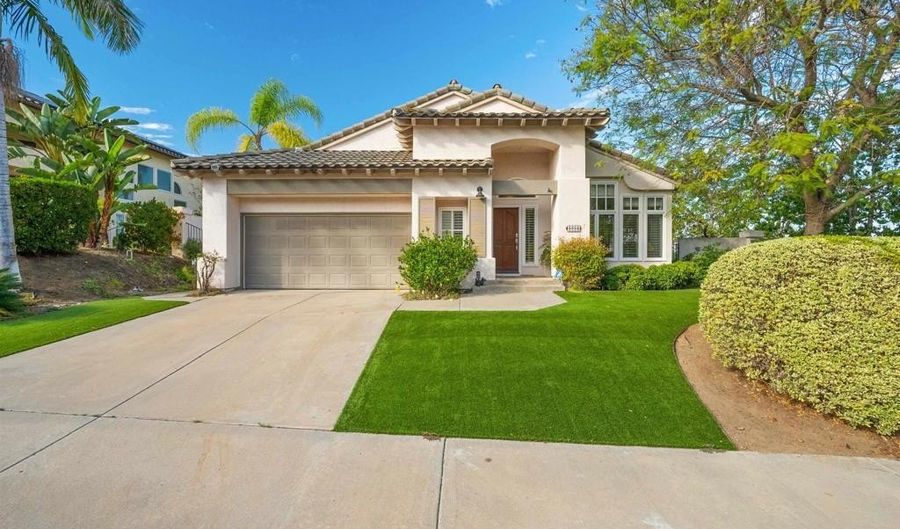 1052 Calle De Lepanto, Escondido, CA 92025 - 3 Beds, 3 Bath