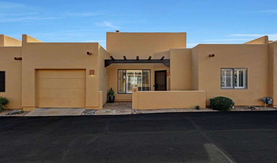 37222 N TOM DARLINGTON Dr 12, Carefree, AZ 85377 - 2 Beds, 2 Bath