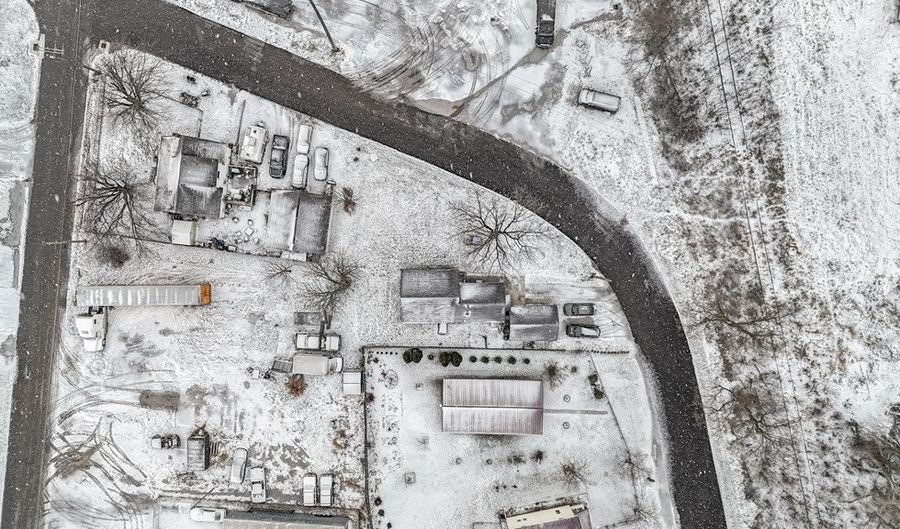 601 8th St, Ashland, OH 44805 - 3 Beds, 1 Bath