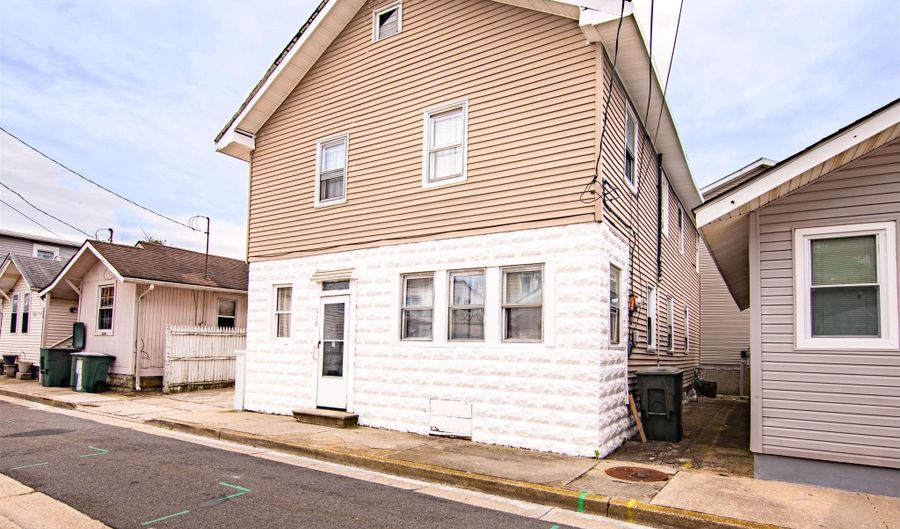 638 Wisteria Rd, Atlantic City, NJ 08401 - 6 Beds, 2 Bath