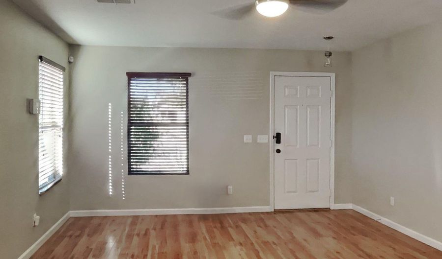 669 W SILVER REEF Ct, Casa Grande, AZ 85122 - 3 Beds, 2 Bath