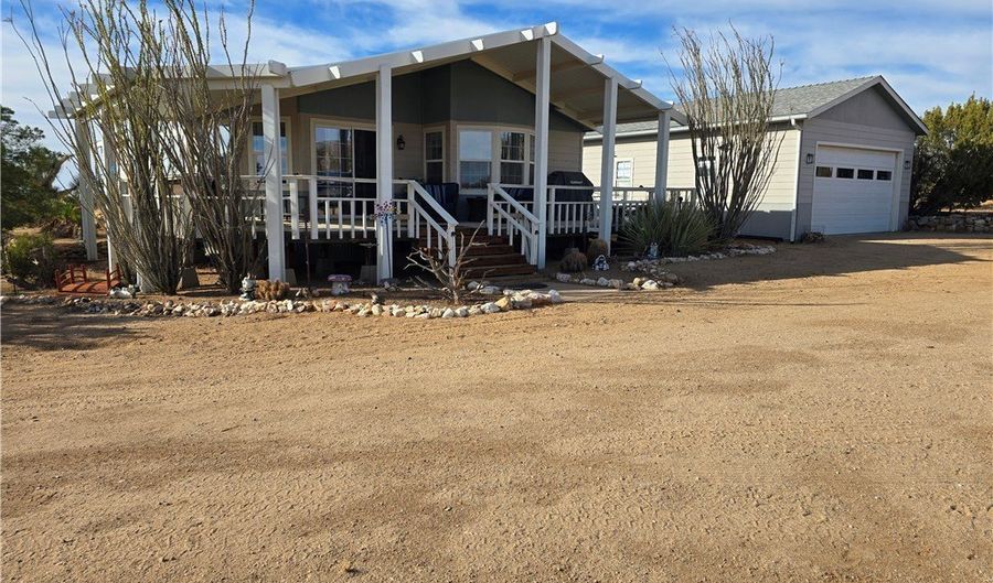 19688 S Diamondback Rd, Yucca, AZ 86438 - 3 Beds, 2 Bath