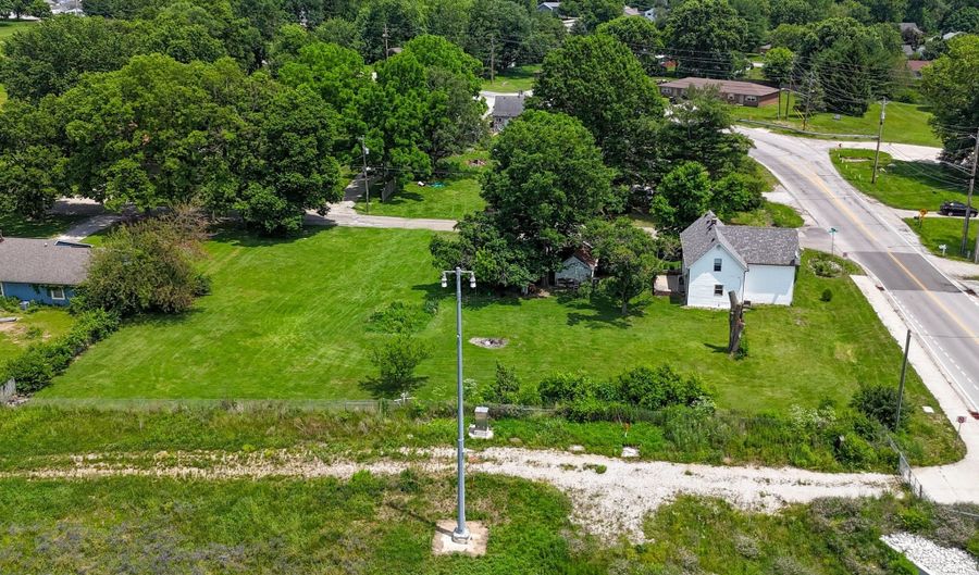 8450 S Belmont Ave, Indianapolis, IN 46217 - 3 Beds, 2 Bath