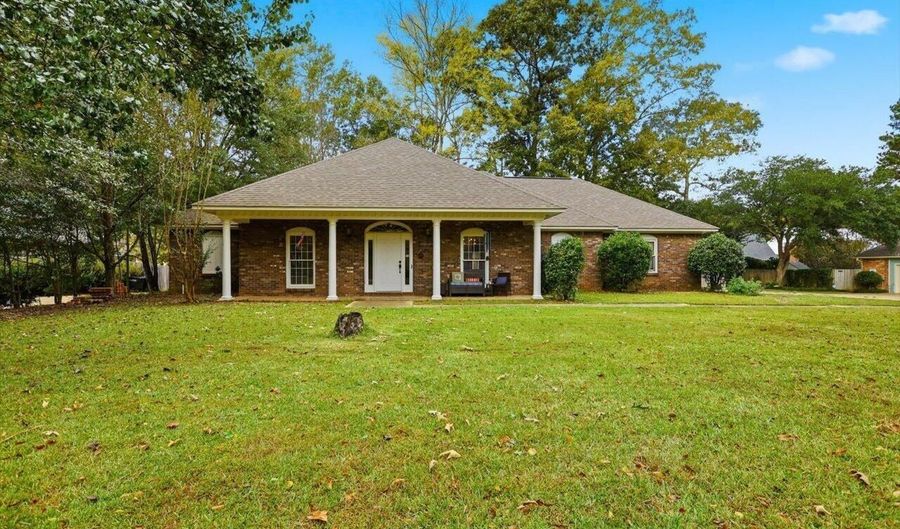 135 Easthaven Dr, Brandon, MS 39042 - 3 Beds, 2 Bath