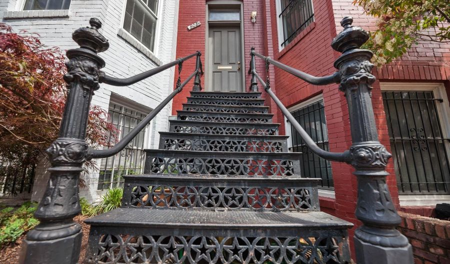 608 C St NE A, Washington, DC 20002 - 2 Beds, 2 Bath