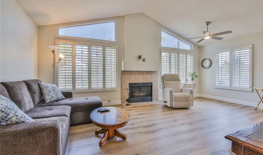 40 Rainwood, Aliso Viejo, CA 92656 - 2 Beds, 1 Bath