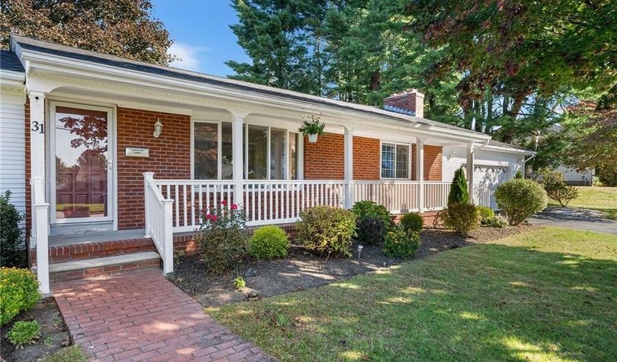 31 Conifer Dr, North Providence, RI 02904 - 2 Beds, 2 Bath