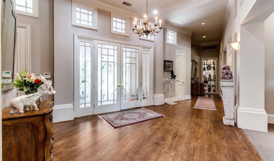 14900 Winnwood Rd, Addison, TX 75254 - 3 Beds, 4 Bath