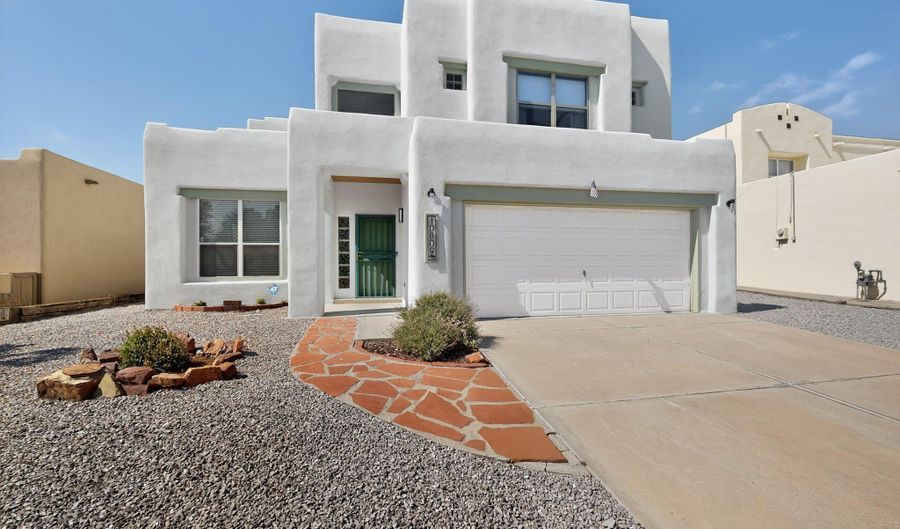 10809 CHICOBUSH Dr NW, Albuquerque, NM 87114 - 3 Beds, 3 Bath