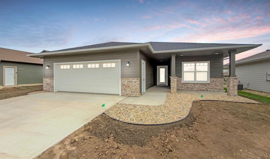 2405 E Tinley St, Brandon, SD 57005 - 2 Beds, 2 Bath