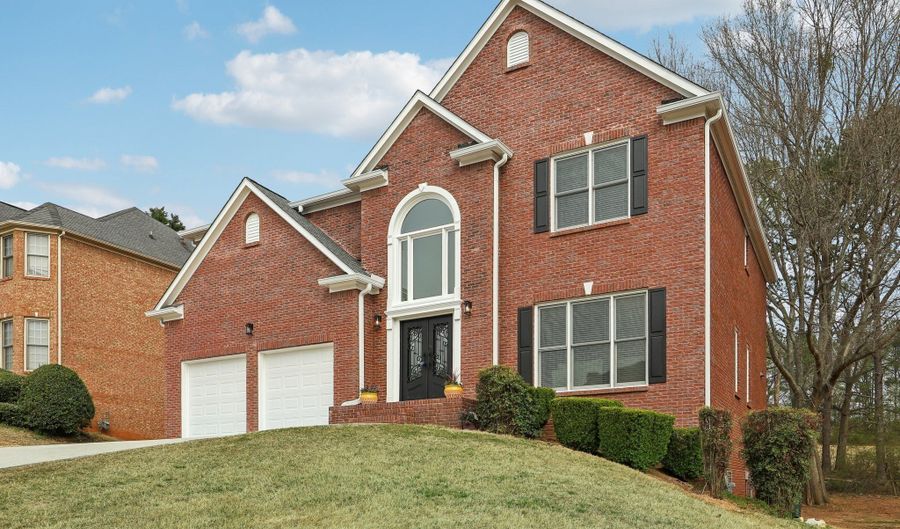 5960 Magnolia, Stone Mountain, GA 30087 - 4 Beds, 5 Bath
