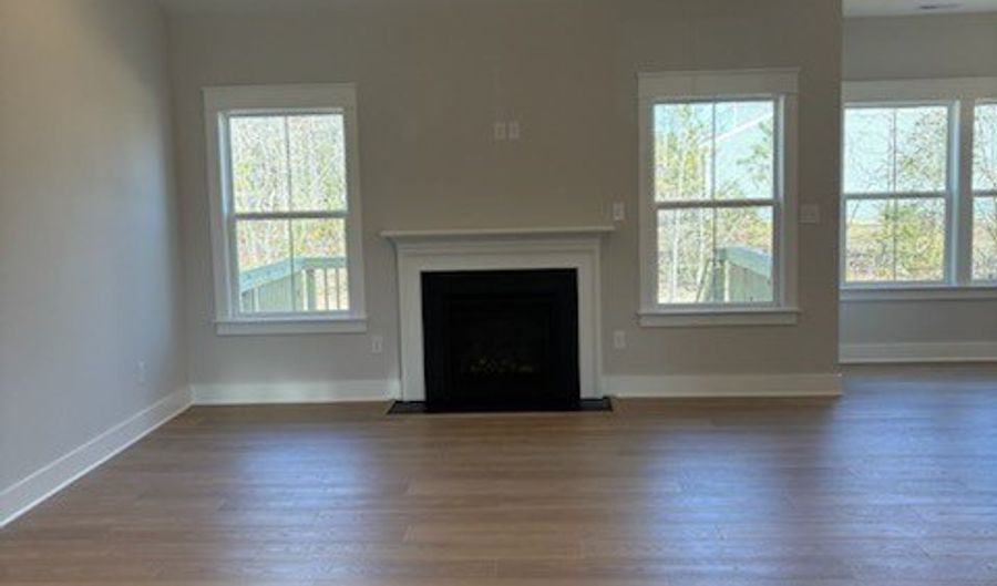 2206 Silver St, Aylett, VA 23009 - 4 Beds, 3 Bath