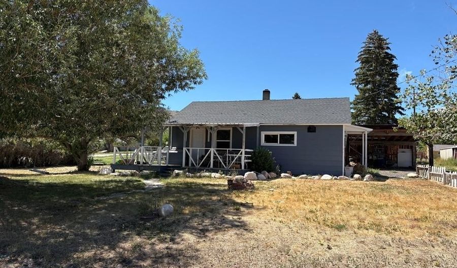 320 S 6th St, Challis, ID 83226 - 2 Beds, 1 Bath
