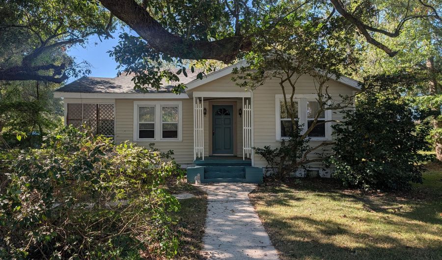 446 Ballentine St, Bay St. Louis, MS 39520 - 2 Beds, 1 Bath