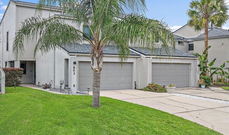 603 SELVA LAKES Cir, Atlantic Beach, FL 32233 - 2 Beds, 3 Bath