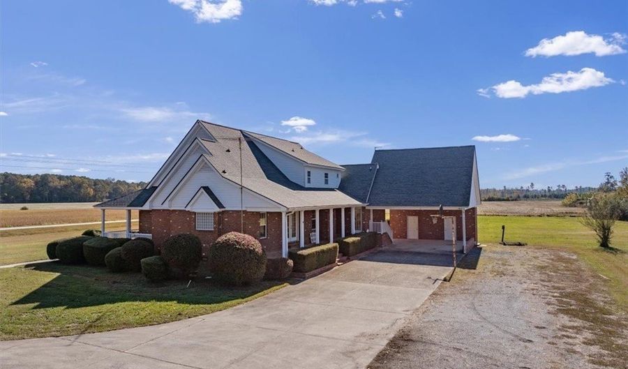 1594 Carroll Store Rd, Autryville, NC 28318 - 4 Beds, 4 Bath