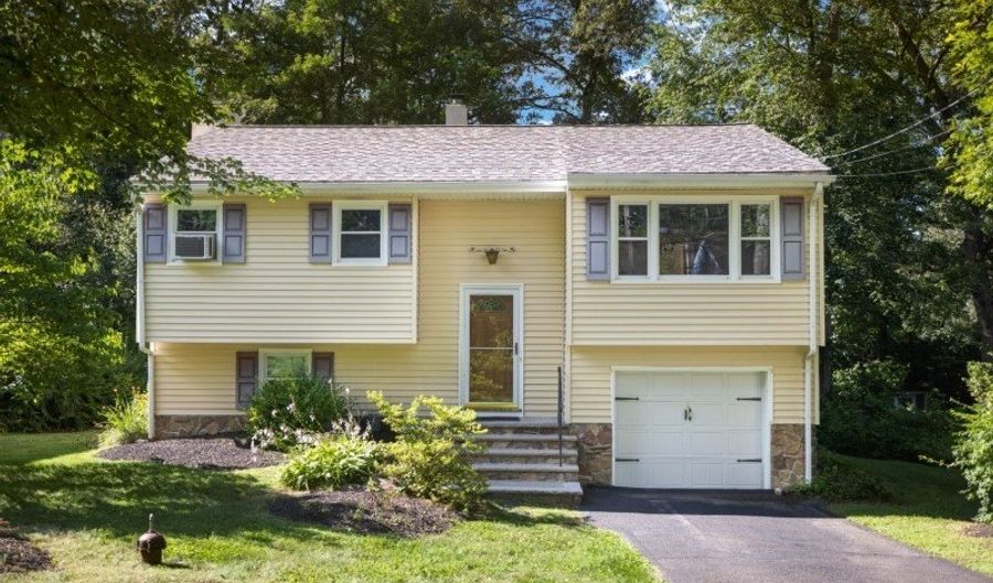 3 Sandy Hill Rd, Alloway, NJ 07419 - 3 Beds, 2 Bath