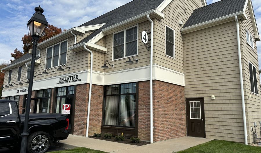 67 W Main St 421, Clinton, CT 06413 - 1 Beds, 1 Bath