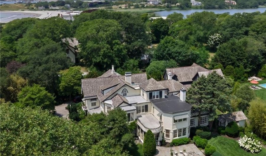 701 Bellevue Ave, Newport, RI 02840 - 7 Beds, 7 Bath