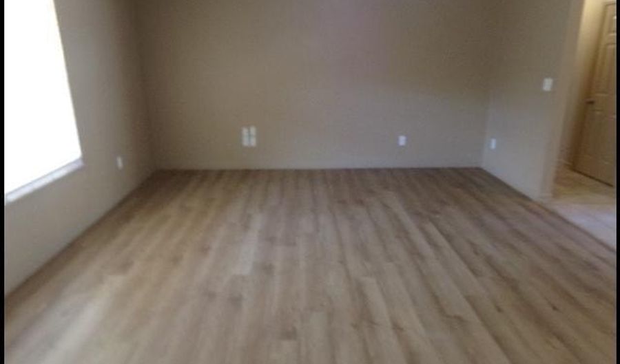 8005 Jasmine Cv, Bauxite, AR 72011 - 3 Beds, 2 Bath